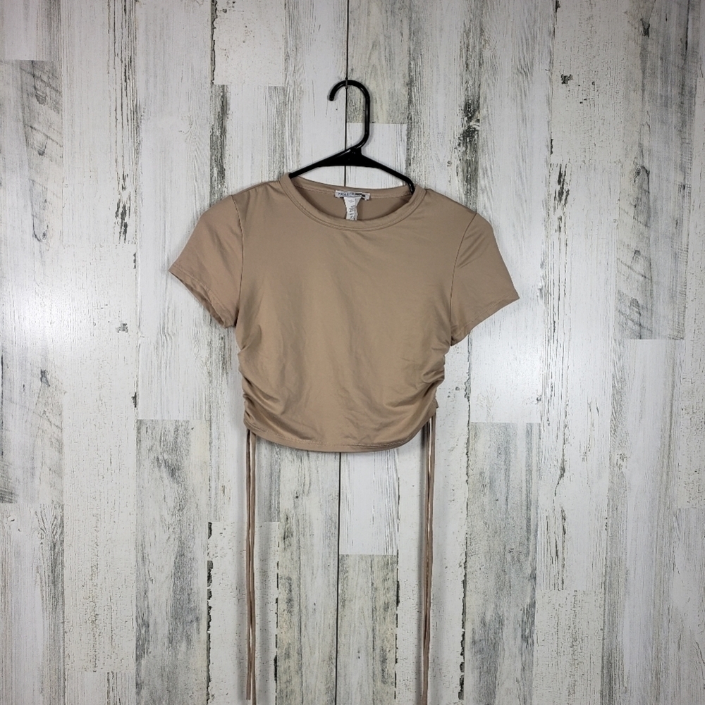 fashion nova tan cropped ruched side short sleeve tshirt women's size S